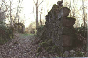 village abandonn de Murat.bmp (179154 octets)